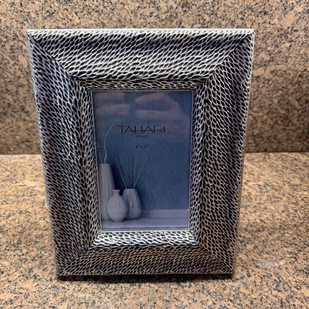Tahari Home Picture Photo Frame 4x6 Silver Snakeskin Textured Tabletop‎ Decor